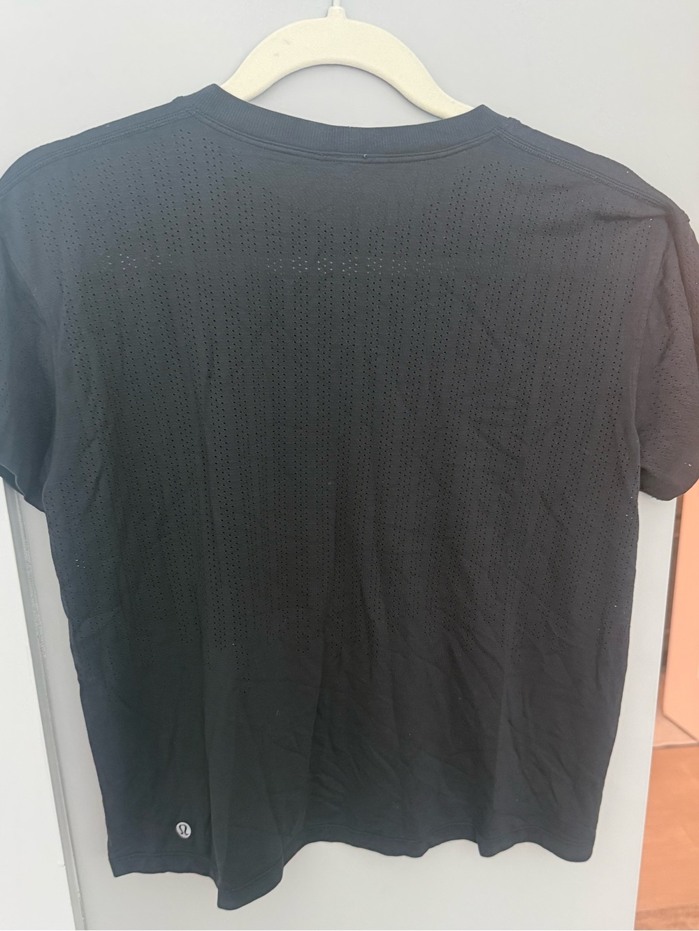 lululemon athletica Women’s Black Perforated Short Sleeve Tee